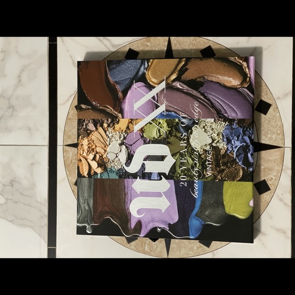 XX: 20 Years of Beauty With an Edge Vintage Vault - Picture 3 of 4